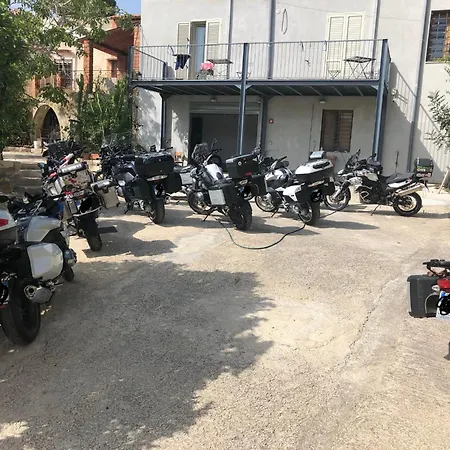 Bmb Bed Motor Bike Couette-café Noto