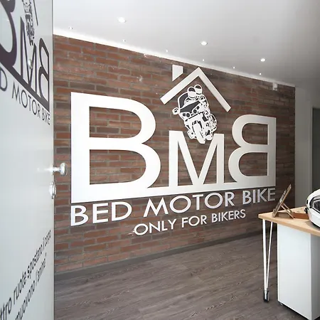Bed & Breakfast Bmb Bed Motor Bike 3*